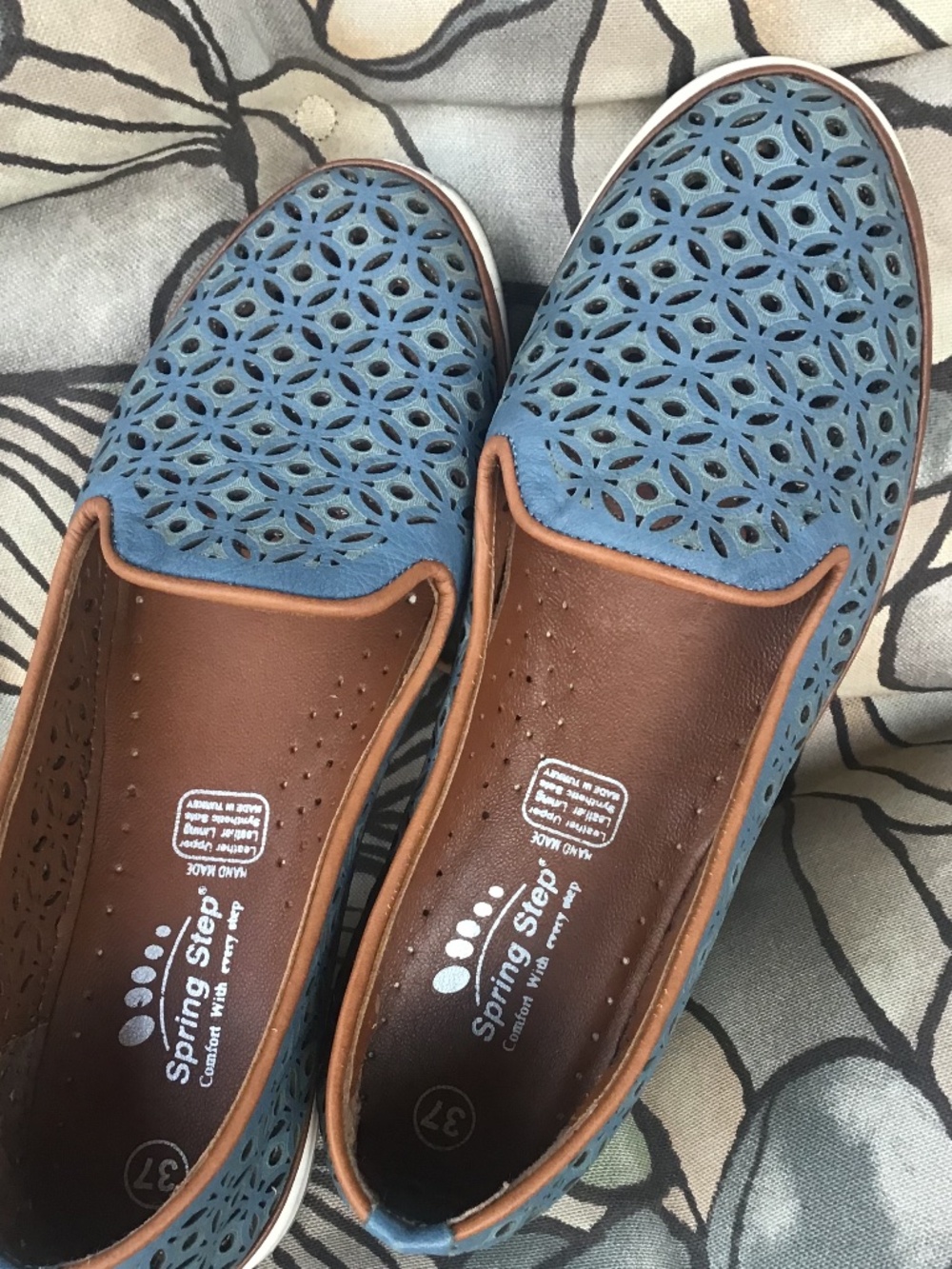 New leather Shoes